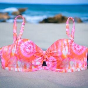 SUNDAZED Beka‎ Tie-Dyed Bow Bikini Top, 32DD and 34D, New with Tags
